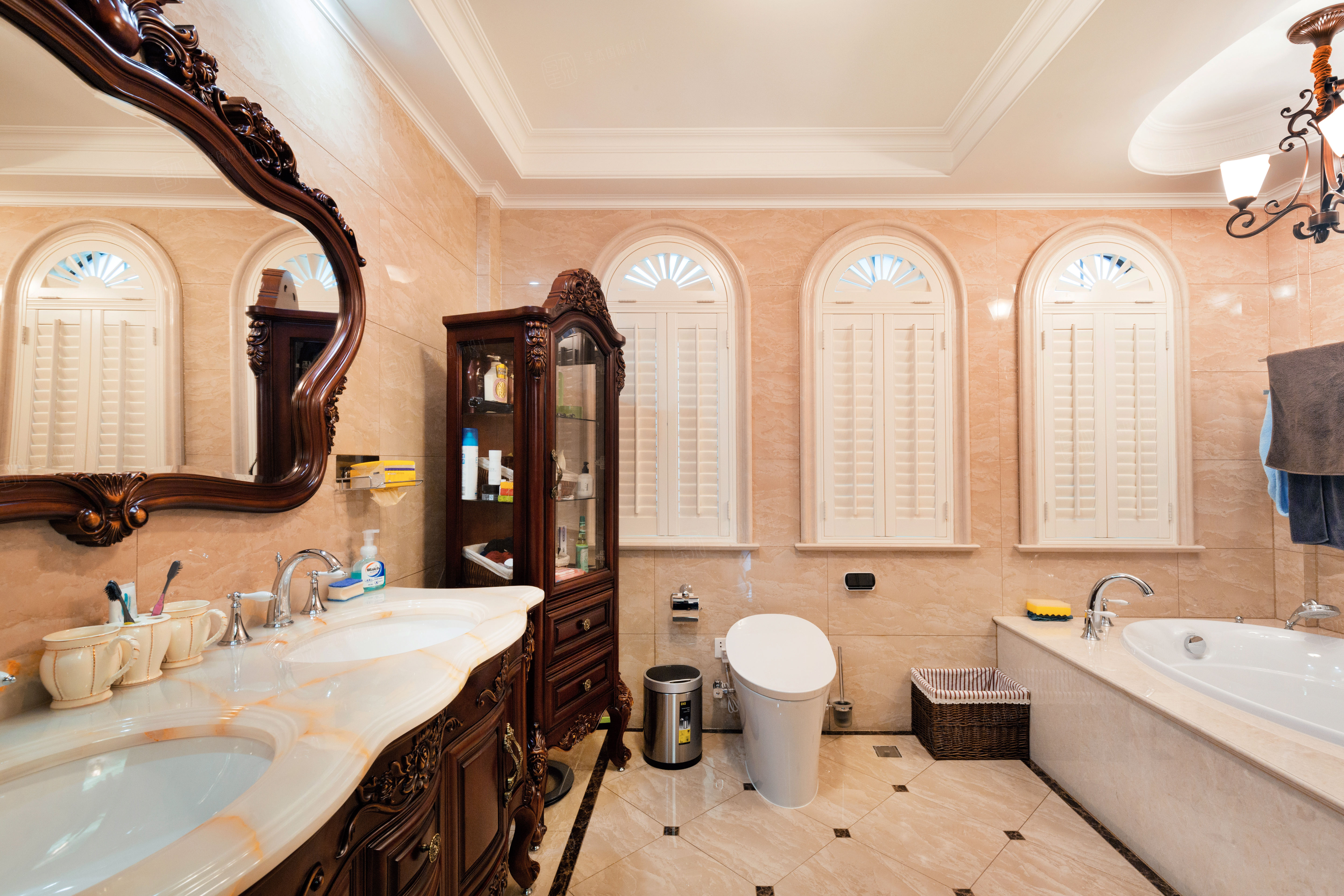 欧式奢华_钟山高尔夫装修卫生间效果图